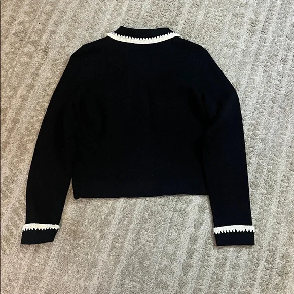 Chelsea & Theodore Black Cardigan with Knit Embroidered White Trim Details Small - Picture 8 of 8